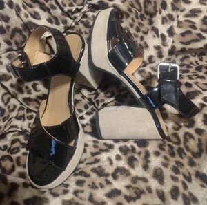 Chic Black Patent Leather Platform Sandals